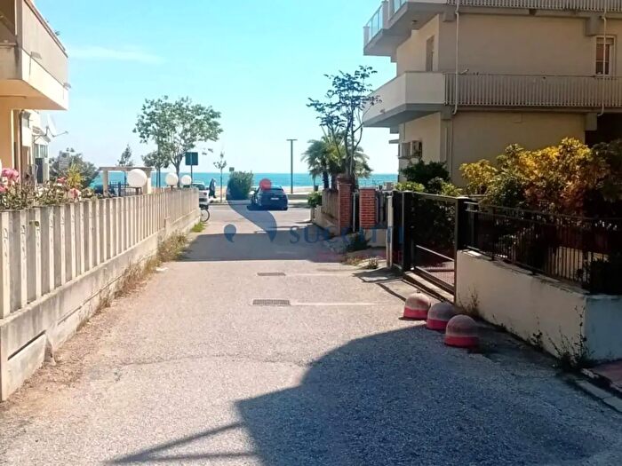 Appartamento bilocale in vendita in Via Brenta Snc, Alba Adriatica