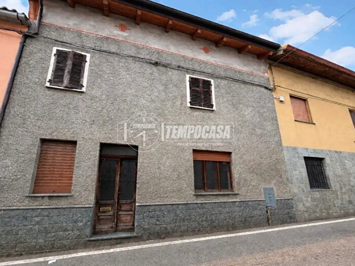 Casa con 5 locali in vendita in Via Garibaldi, Cigliano
