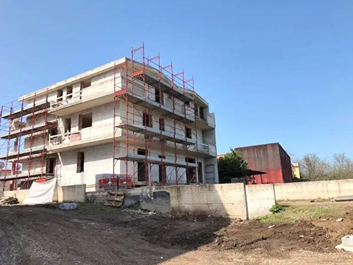 Casa con 6 locali in vendita in Via Roma, Castello Di Cisterna