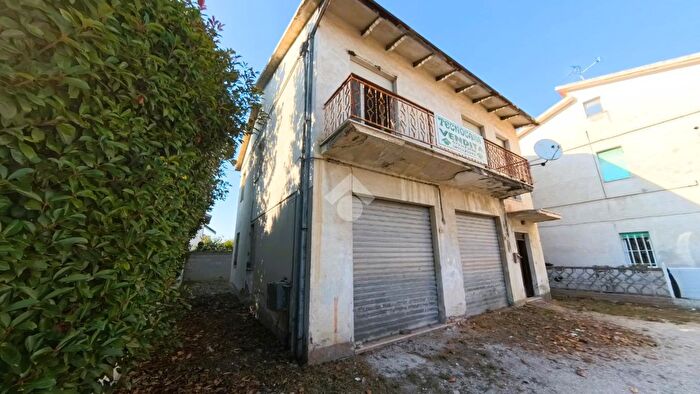 Appartamento in vendita in Via Nino Bixio, Civitanova Marche