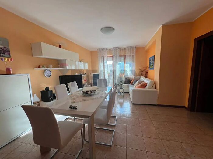 Appartamento con 6 locali in vendita in Atessa