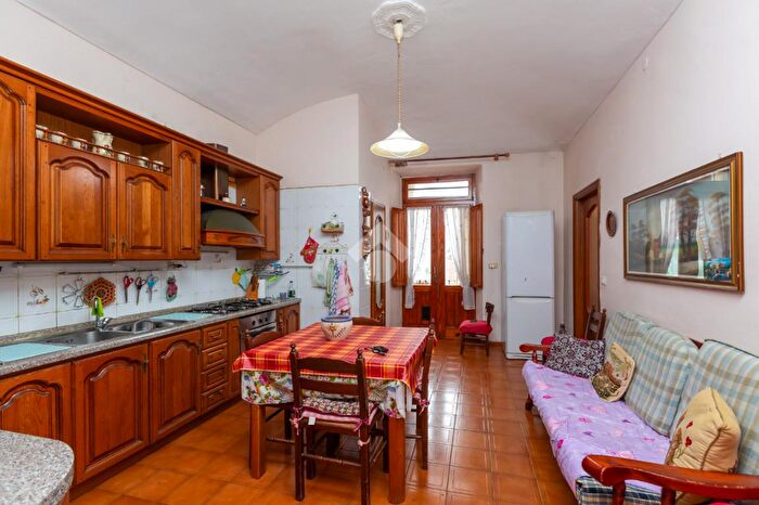 Appartamento con 5 locali in vendita in CSo Giulio Cesare, Torino