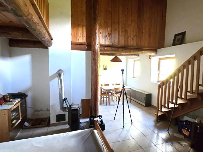 Casa bilocale in vendita in Valle Cannobina