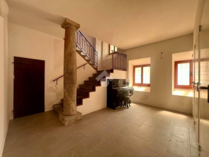 Appartamento trilocale in vendita in Via Alessandro Manzoni, Caprino Bergamasco