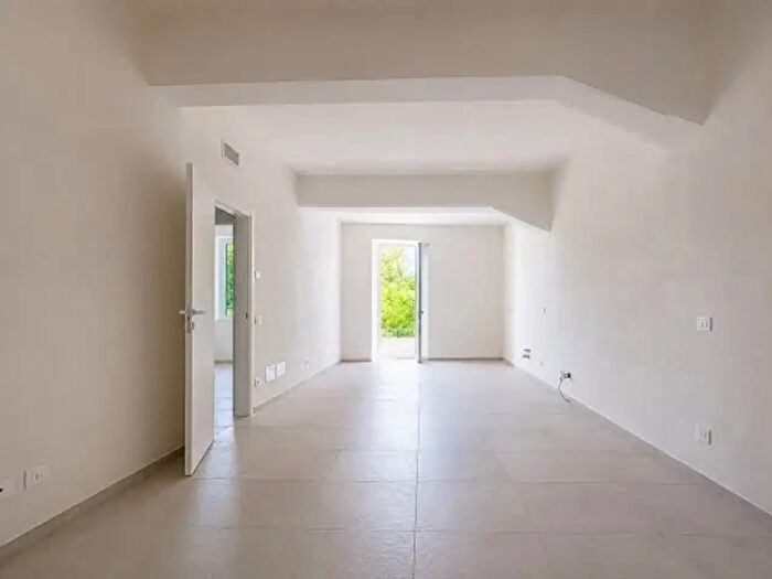 Appartamento trilocale in vendita in Strada Langhirano, Parma