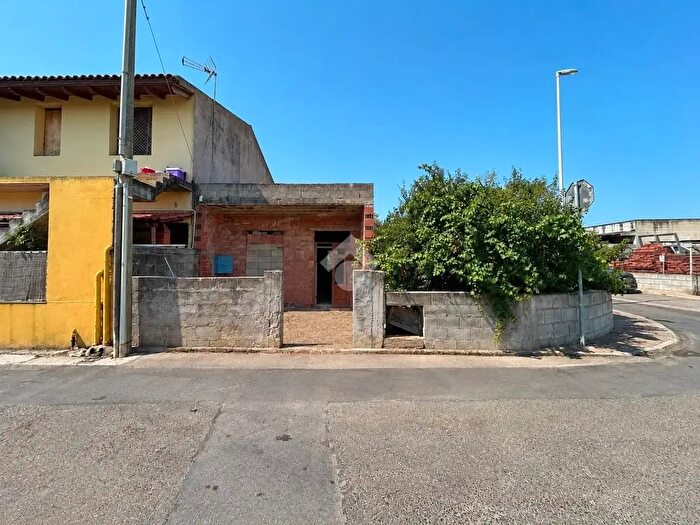 Casa bilocale in vendita in Via Giovanni Maria Angioy, Villaspeciosa
