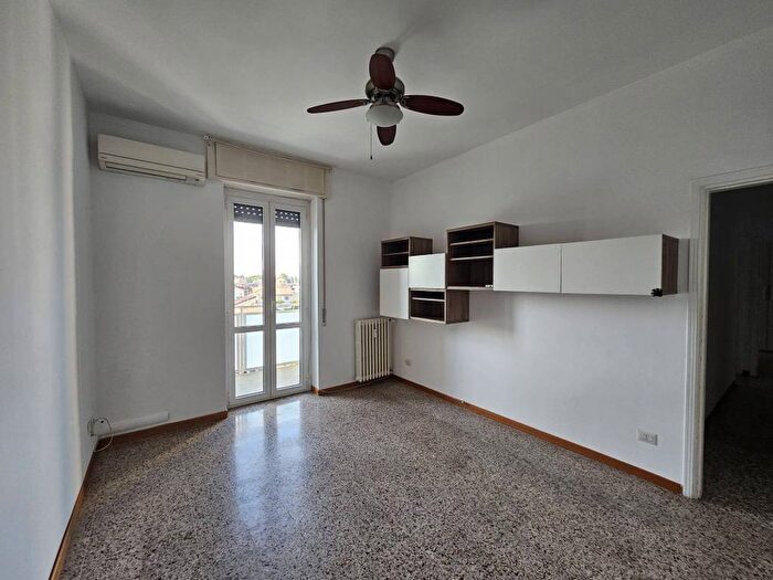Appartamento bilocale in affitto in Strada Padana Superiore, Centro, Pioltello