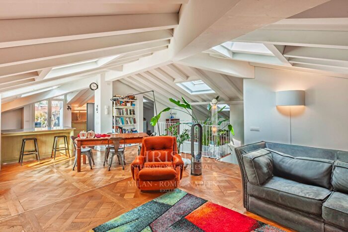 Appartamento con 5 locali in vendita in Via Antonio Stoppani, Como