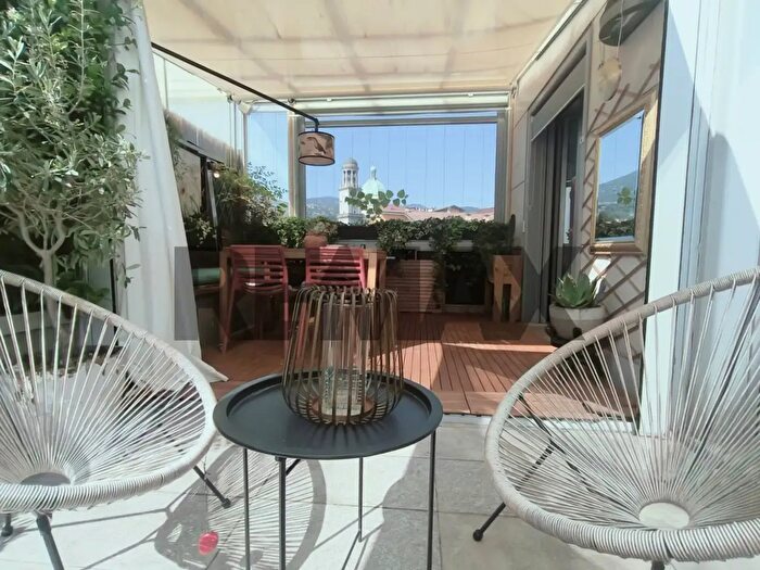 Appartamento trilocale in vendita in Piazza Don Giovanni Minzoni, Verbania