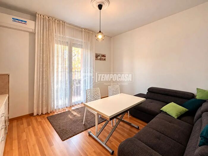 Appartamento trilocale in vendita in Via Giacomo Leopardi, Mirandola