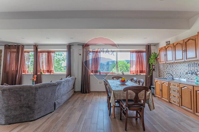 Casa con 5 locali in vendita in Strada Comunale Piano Luppino Sn, San Cono