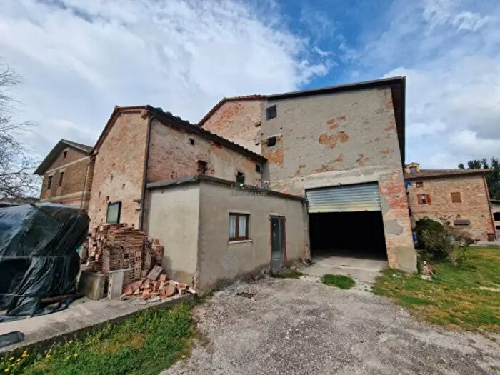 Casa con 6 locali in vendita in Citerna