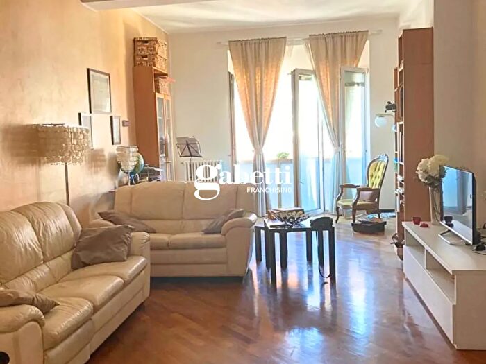 Appartamento con 7 locali in vendita in Rimini