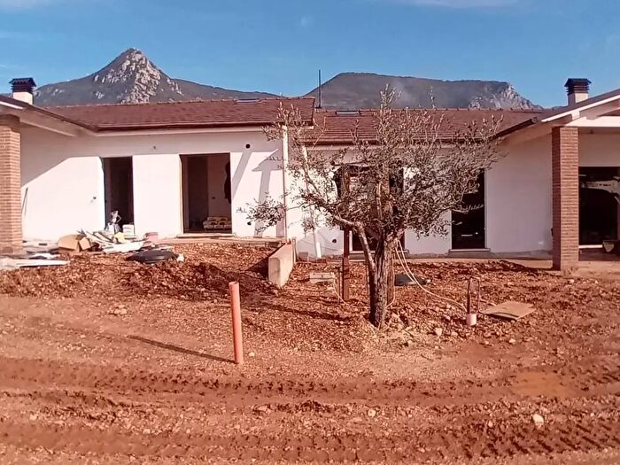 Casa quadrilocale in vendita in Strada di Cerreta, Terni