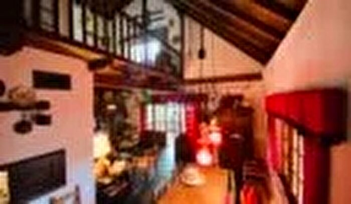 Casa con 6 locali in vendita in Castione Della Presolana