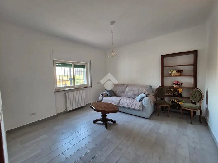 Appartamento trilocale in vendita in Via Roma, Colleferro