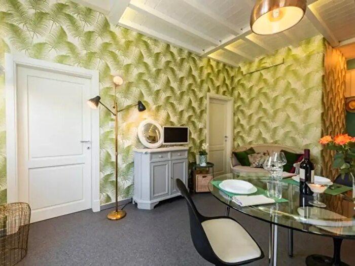 Appartamento con 5 locali in vendita in Via del Bronzino, Firenze