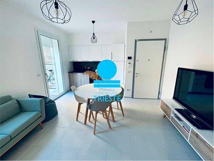 Appartamento trilocale in affitto in Porto, Pesaro