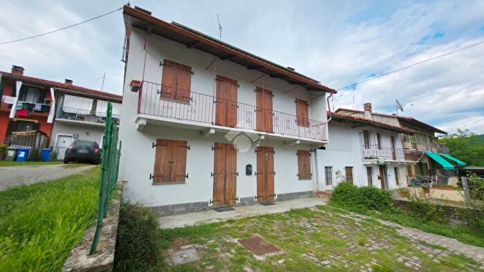 Casa con 6 locali in vendita in Via Borganino, Casalborgone