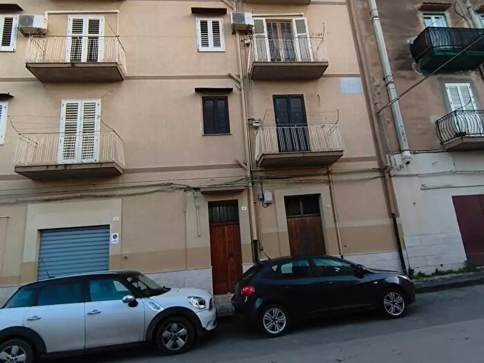 Appartamento trilocale in vendita in Licata