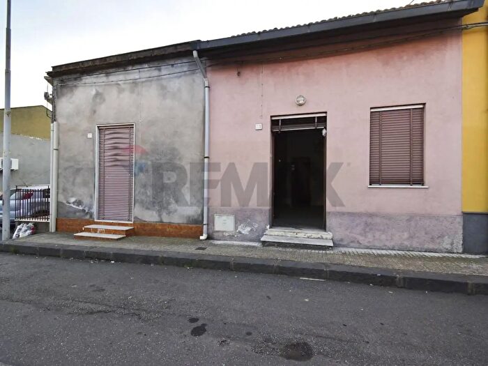 Casa bilocale in vendita in Via Rettifilo, Santa Venerina