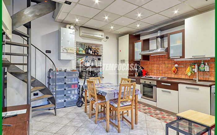 Casa bilocale in vendita in Induno Olona