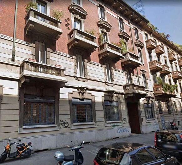 Appartamento con 8 locali in affitto in Via Bartolomeo Panizza Milano, Milano