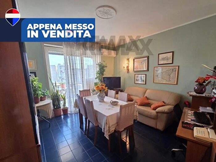 Appartamento trilocale in vendita in Viale Moncada F, Catania