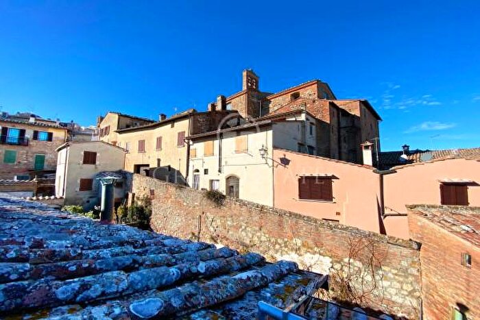 Appartamento con 6 locali in vendita in Montepulciano