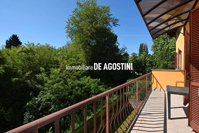 Appartamento trilocale in vendita in Via Crosa Arona Novara, Arona