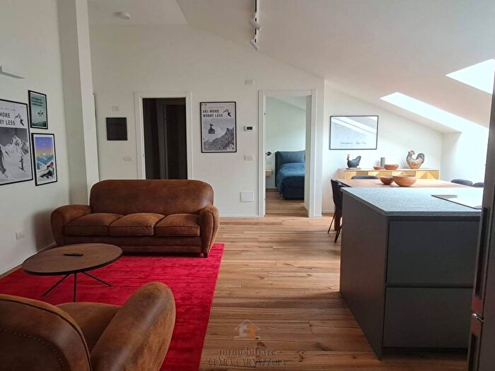 Appartamento quadrilocale in affitto in Via Roma, Centro, Chiesa in Valmalenco