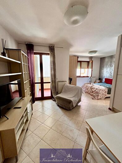 Appartamento monolocale in affitto in Viale Corsica, Firenze
