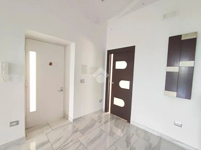 Appartamento bilocale in vendita in Via Emilio Scaglione, Napoli