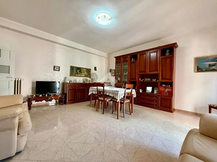 Appartamento trilocale in vendita in Via Palmiro Togliatti, Bitonto