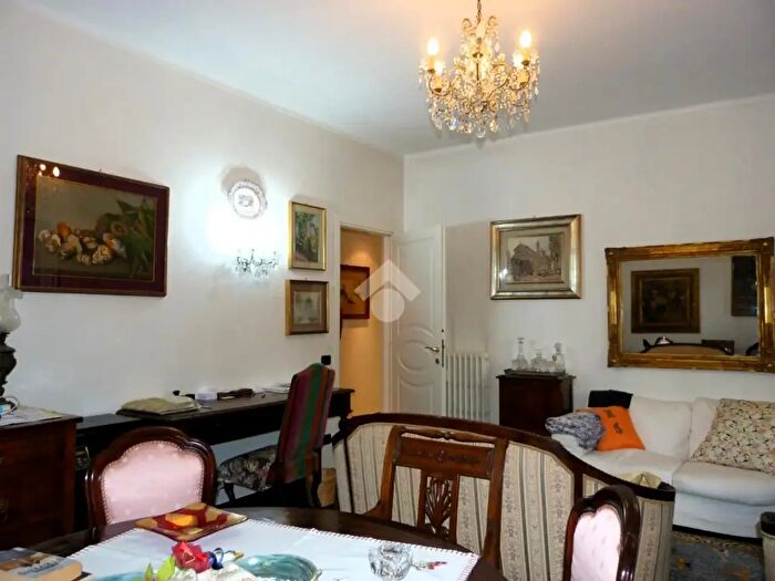 Appartamento con 5 locali in vendita in Via Alberto Salietti, Chiavari