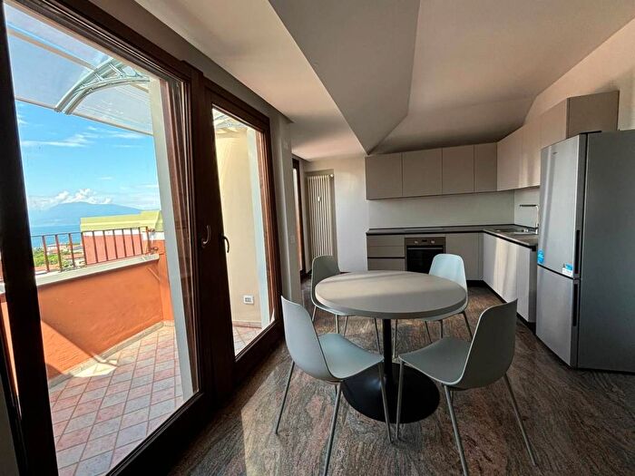 Appartamento bilocale in affitto in Desenzano Centro, Desenzano del Garda