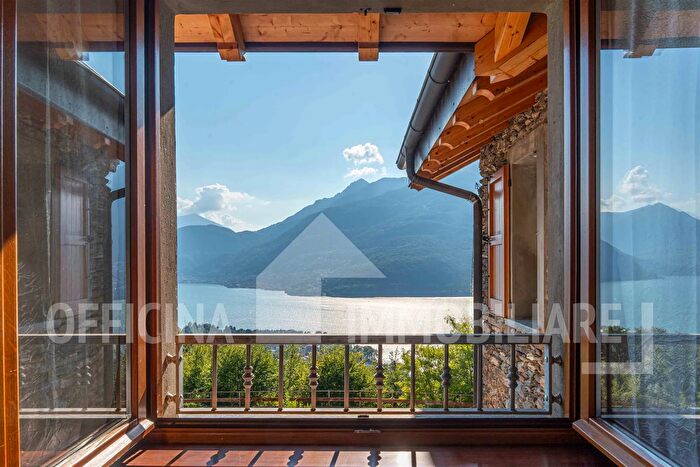 Casa con 5 locali in vendita in Via Strada Provinciale della Valvarrone, Dervio