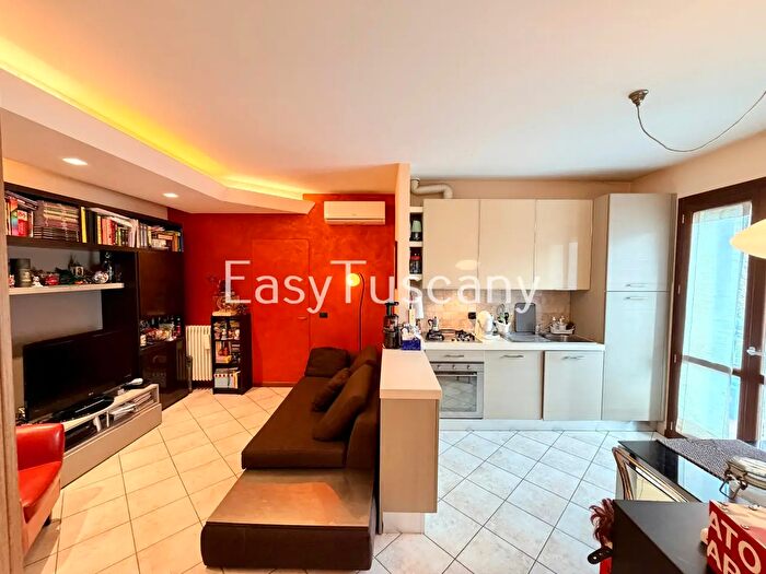 Appartamento quadrilocale in vendita in Via Vecchia II, Lucca