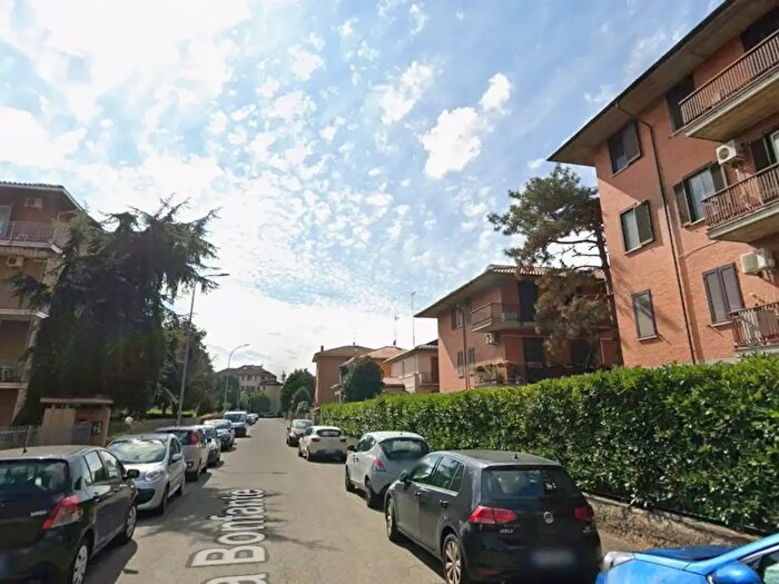 Appartamento trilocale in affitto in Via Bonfante, Pavia