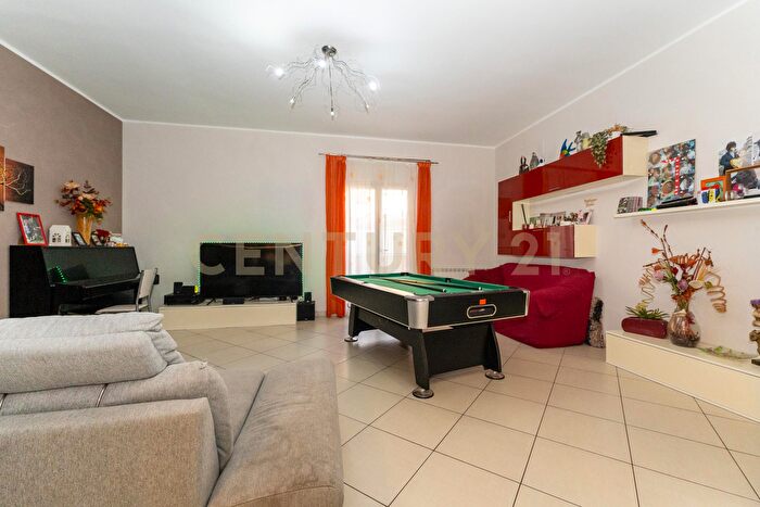 Appartamento con 5 locali in vendita in Via Cesare Battisti, Belpasso