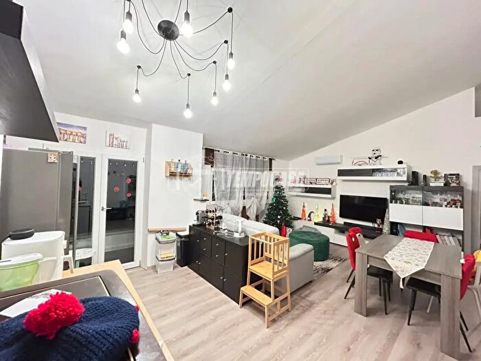 Appartamento trilocale in vendita in Valperga