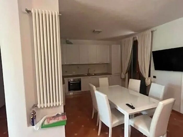 Casa con 6 locali in affitto in Sarzana