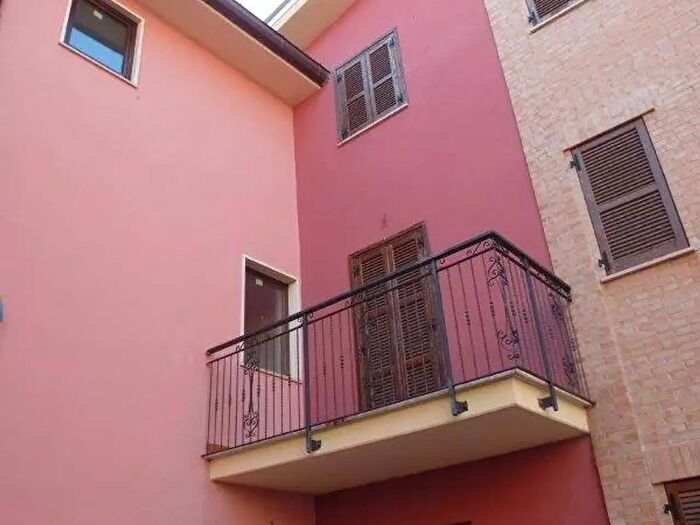 Appartamento trilocale in affitto in Corropoli