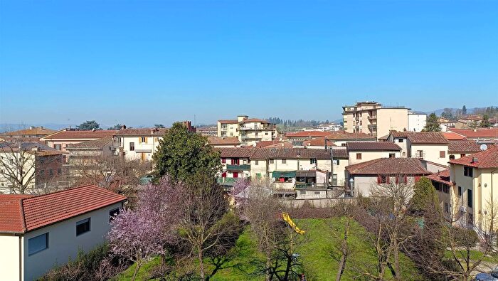 Appartamento con 6 locali in vendita in Borgo San Lorenzo, Borgo San Lorenzo