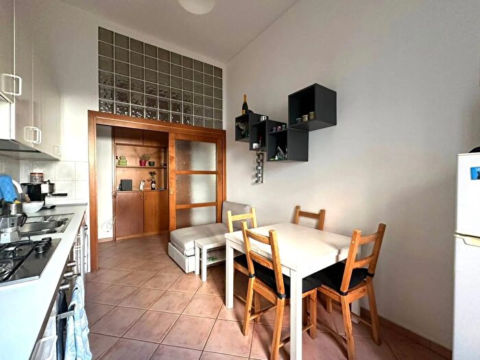 Appartamento trilocale in vendita in Via Garian, Milano