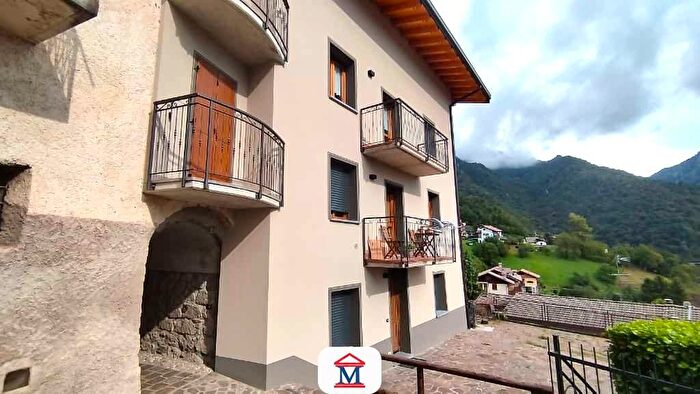 Appartamento trilocale in vendita in Papa Giovanni XXIII, Cornalba