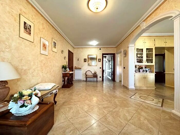 Appartamento quadrilocale in vendita in Via Monte Cristallo, Monterotondo
