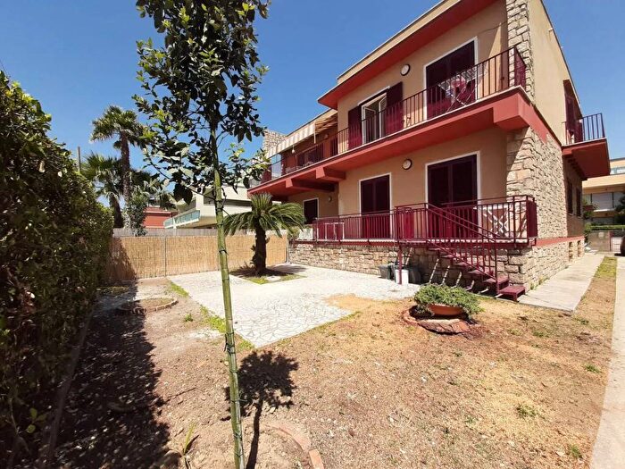 Appartamento quadrilocale in affitto in Via Bad Mondorf No Number, Lungomare Circe Via Badino, Terracina