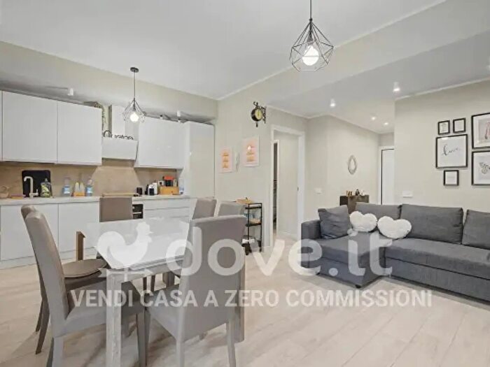 Appartamento trilocale in vendita in Via Giuseppe Garibaldi, Opera