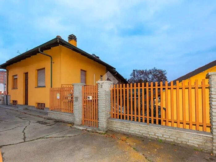 Casa quadrilocale in vendita in Via Torino, Beinasco